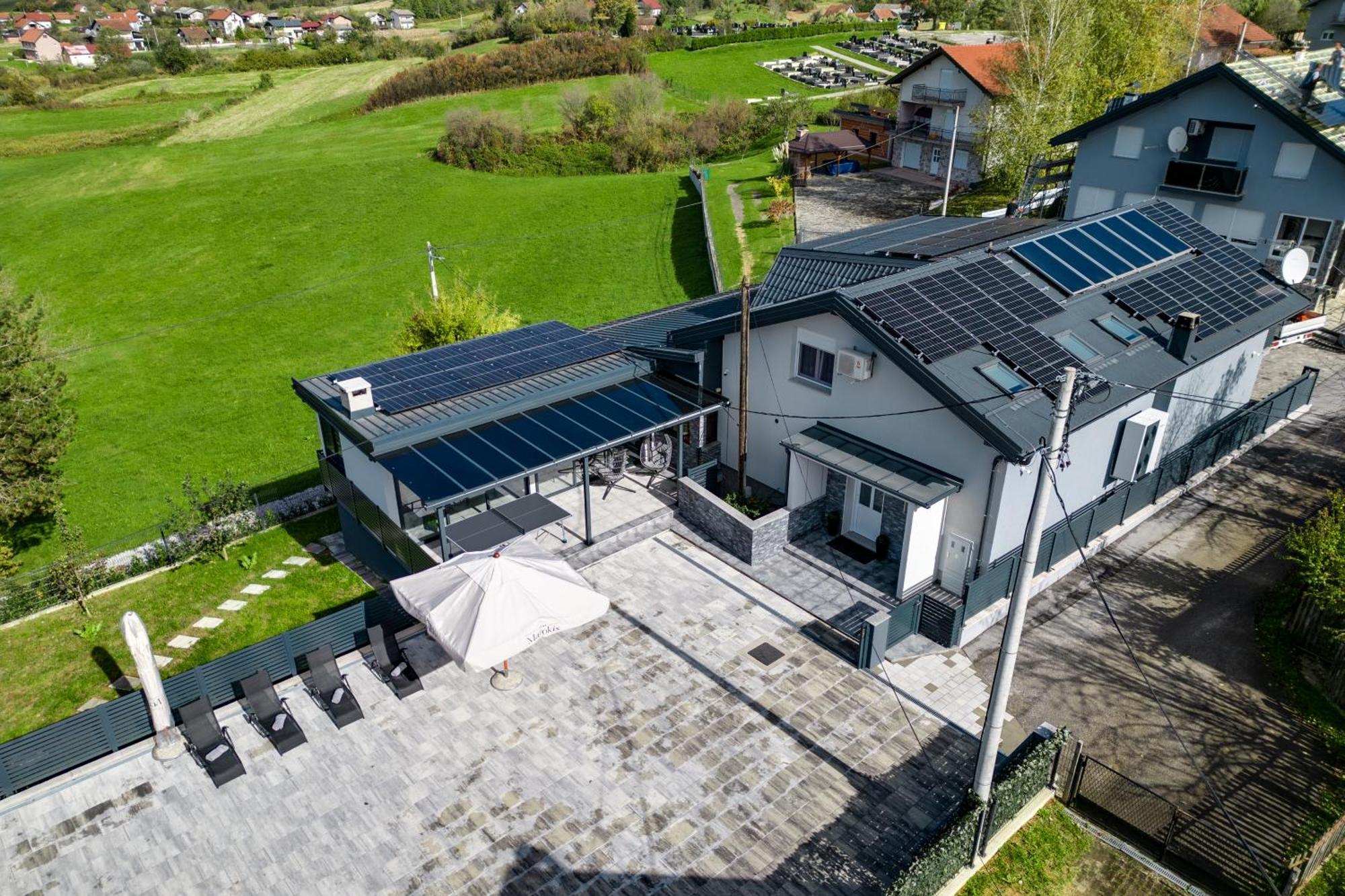 Villa Relax House Marokis Karlovac Esterno foto