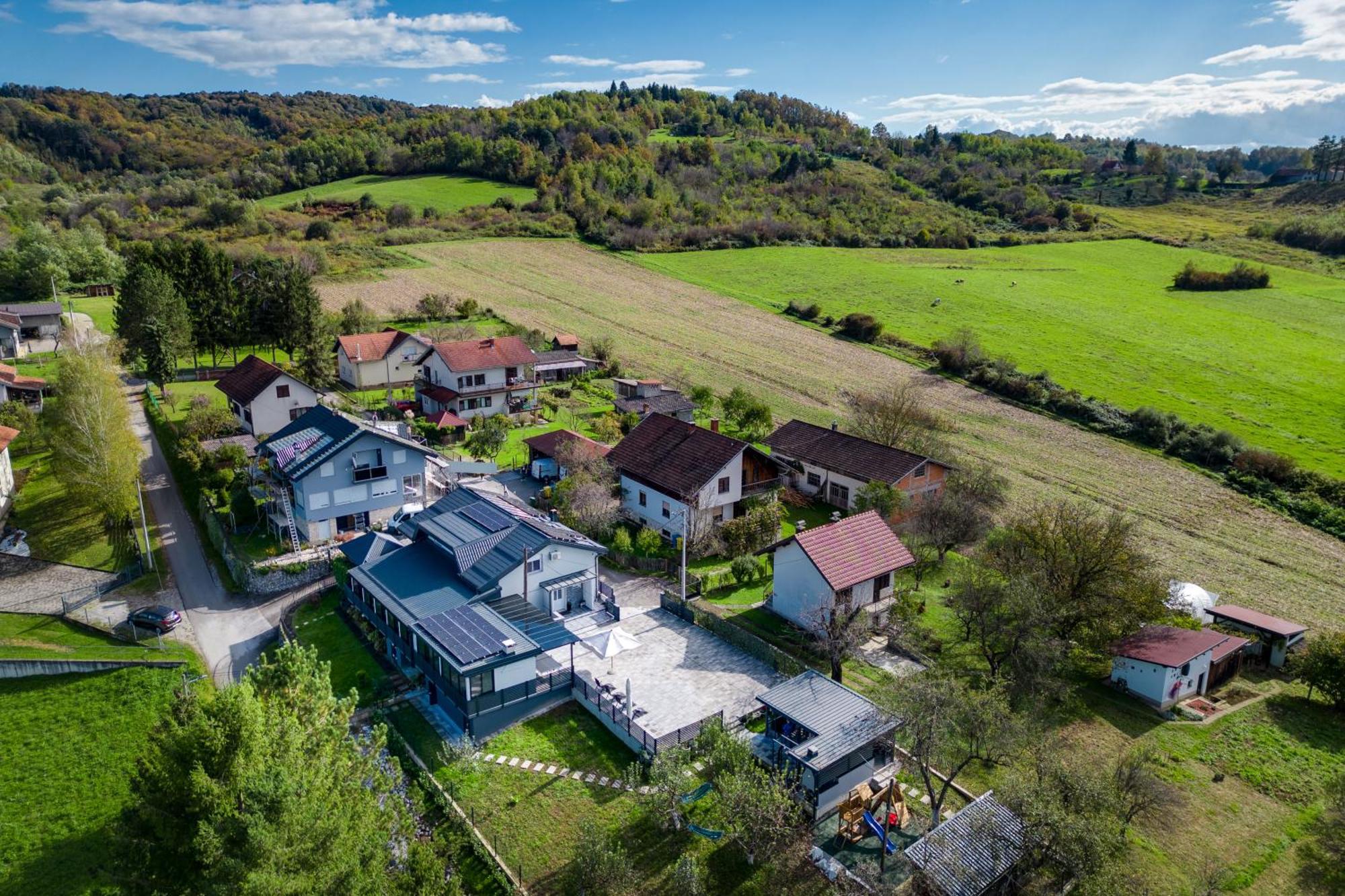 Villa Relax House Marokis Karlovac Esterno foto